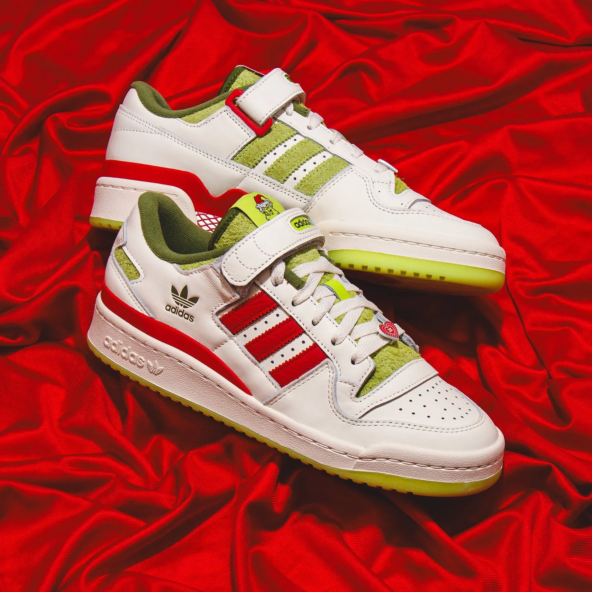 Adidas Originals Junior Forum Low x The Grinch Cream Youth ID9175