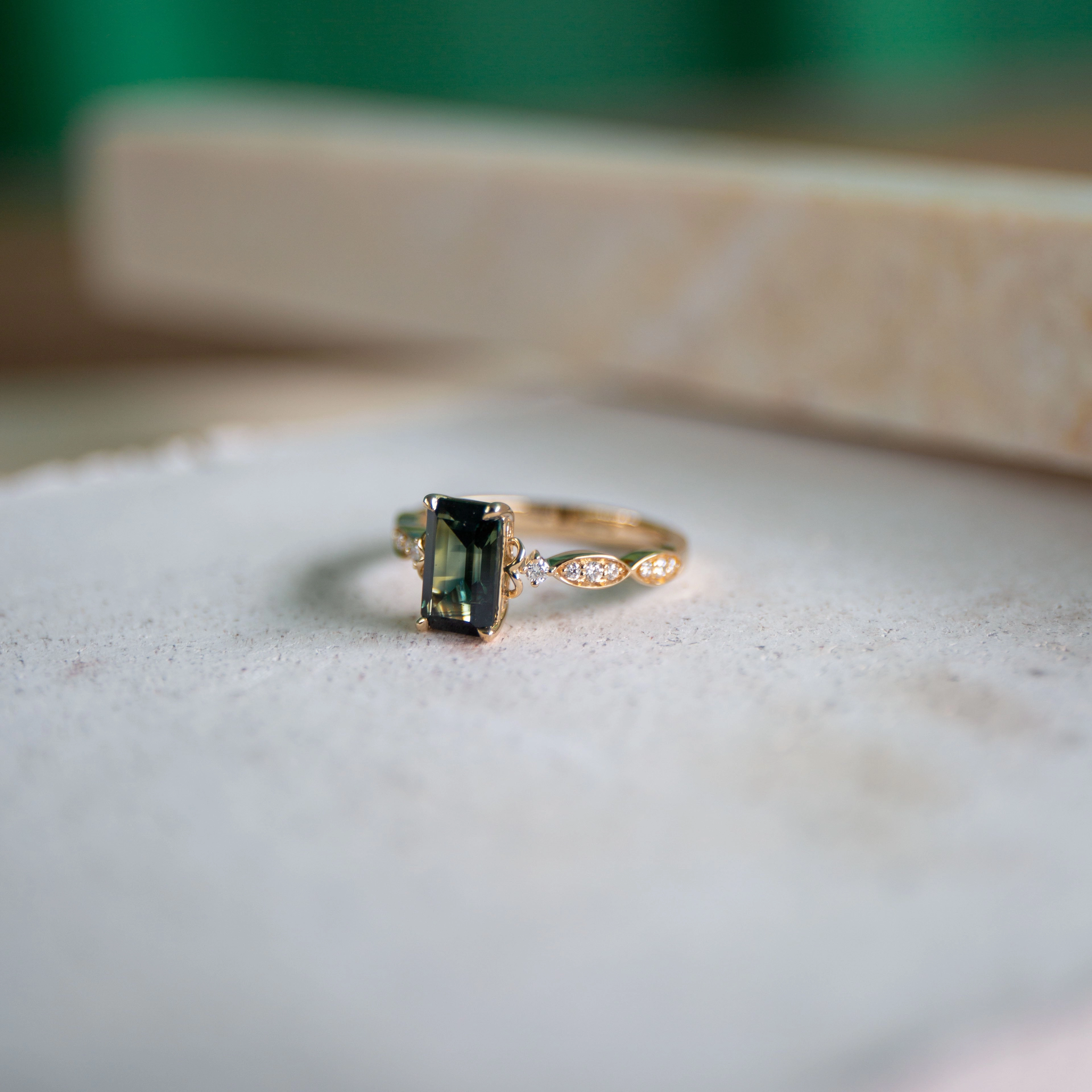 Lesley Sapphire Ring
