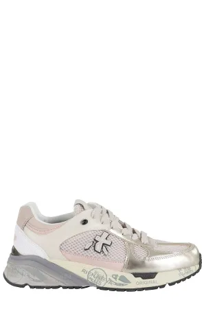Mased Sneakers