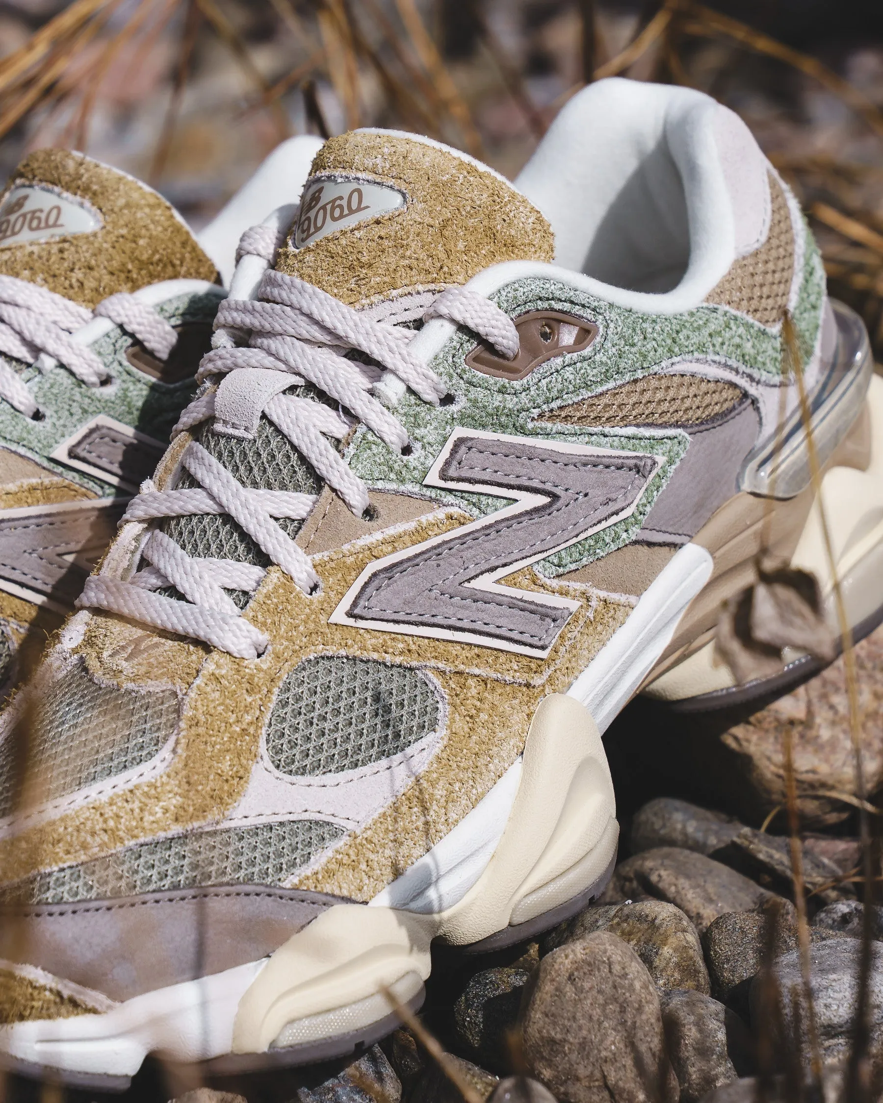 New Balance Unisex 9060 Olivine U9060NTC