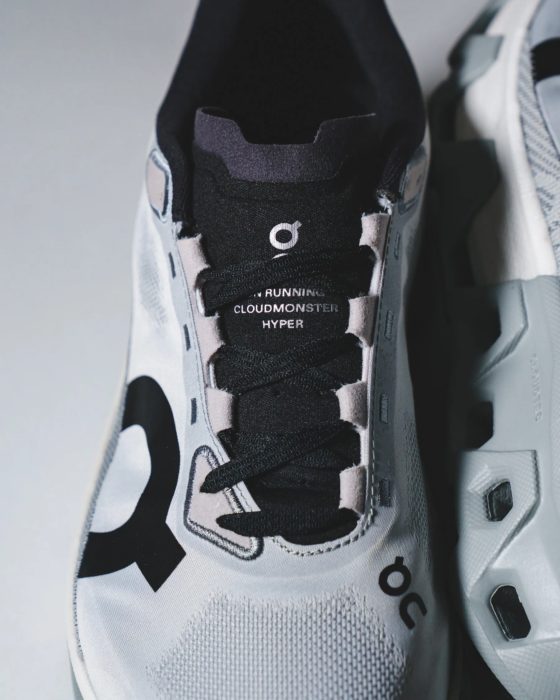 ON Men Cloudmonster Hyper Glacier Ivory 3ME10133205