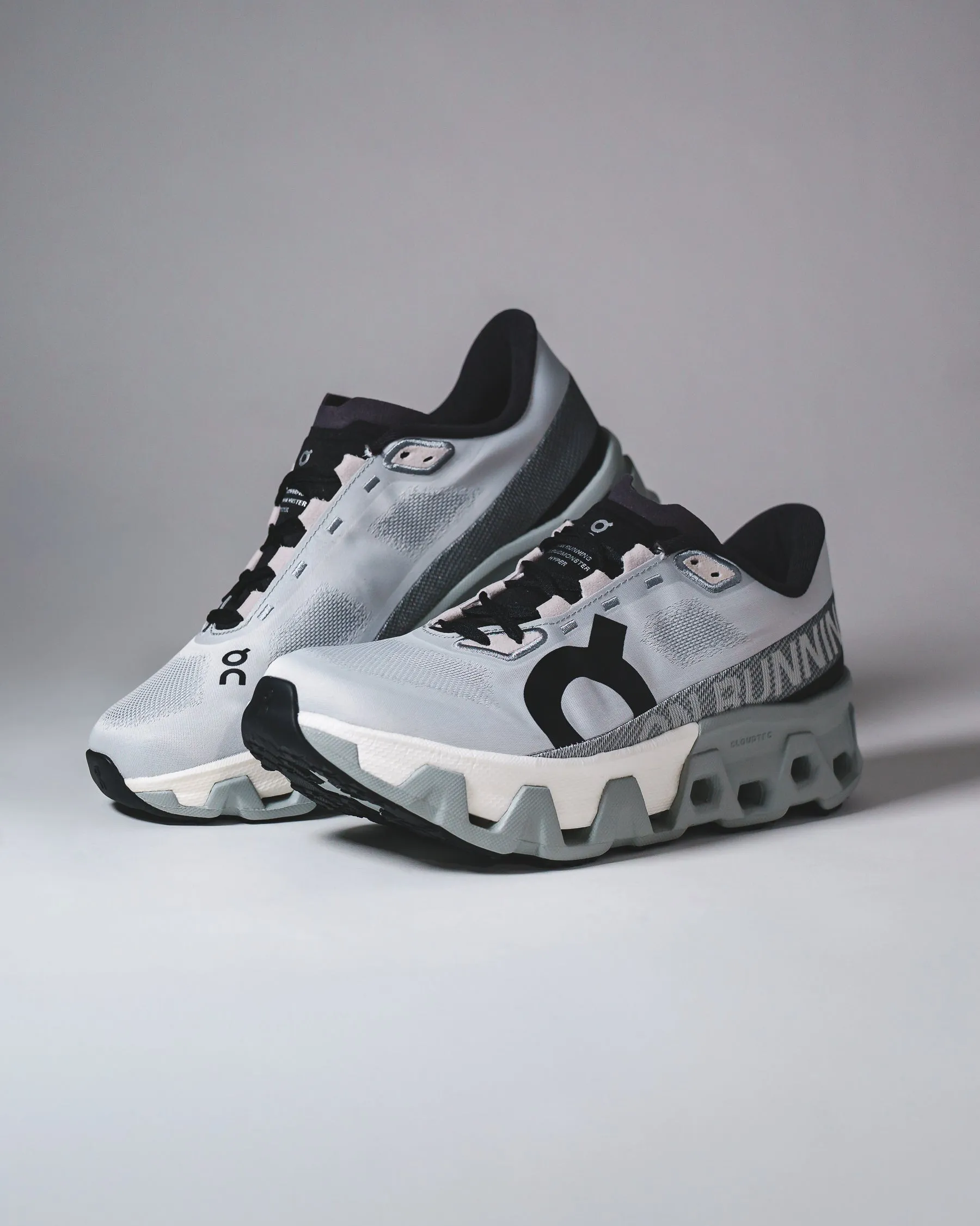 ON Men Cloudmonster Hyper Glacier Ivory 3ME10133205