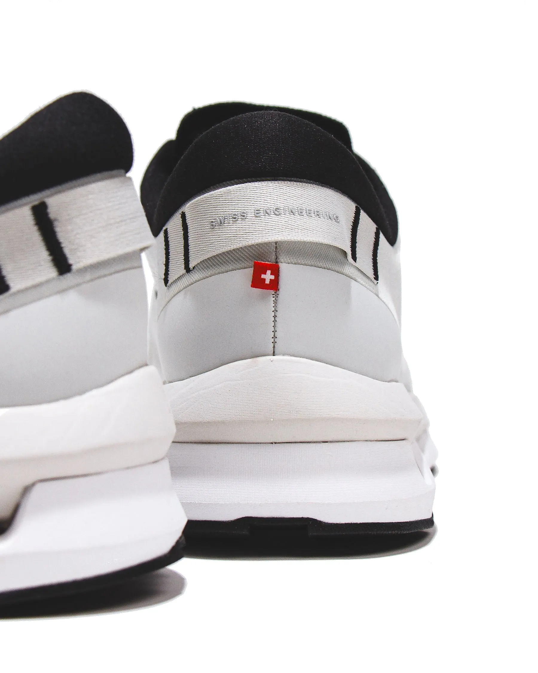 ON Men Cloudzone Ice Black 3MF10081926