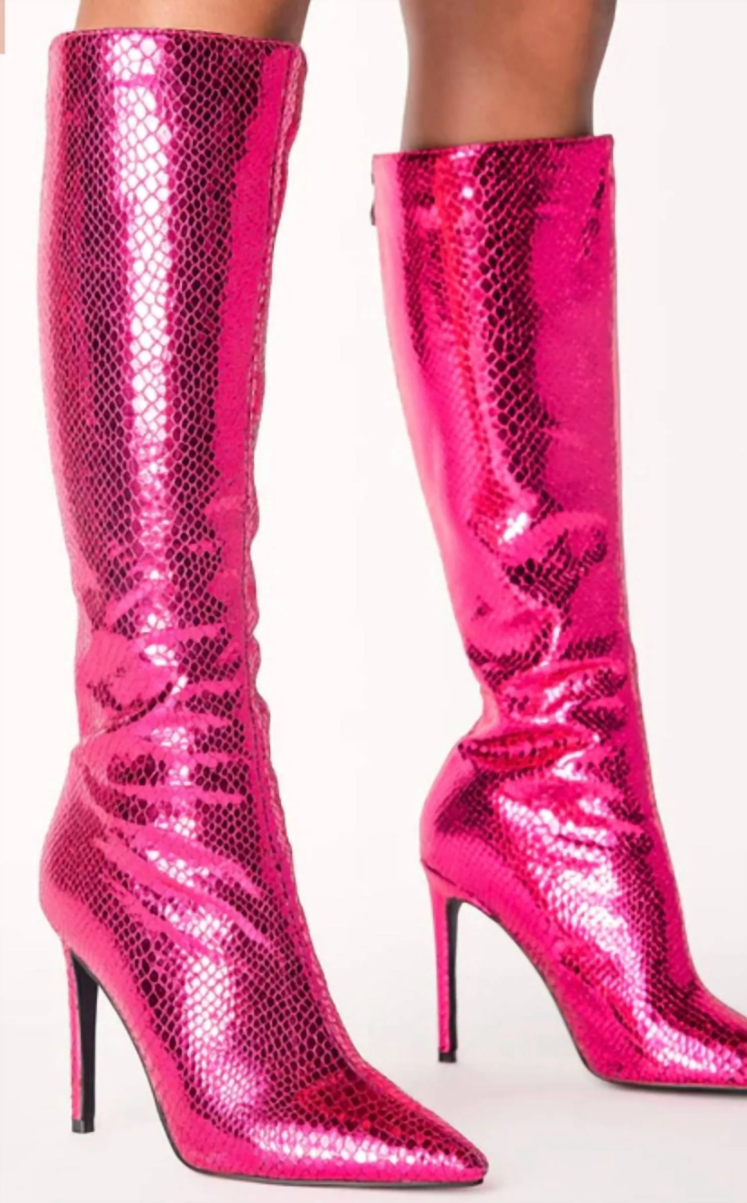 Scale Boot In Pink