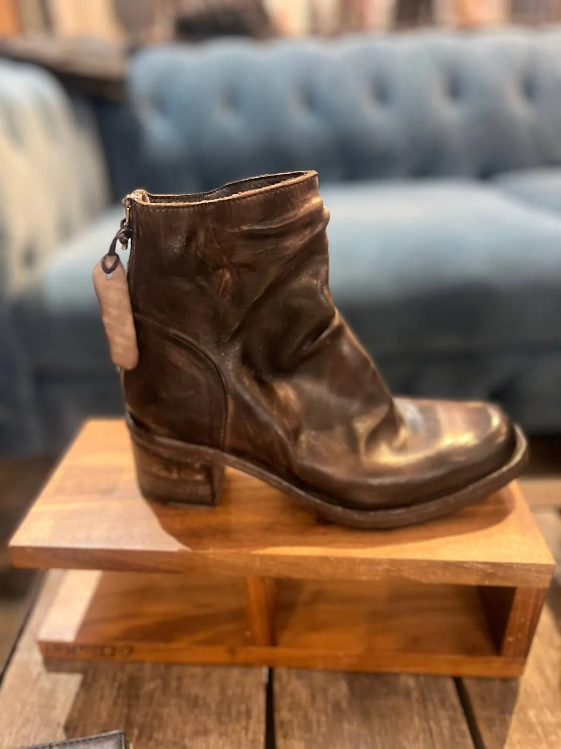 Todi Boots In Brown
