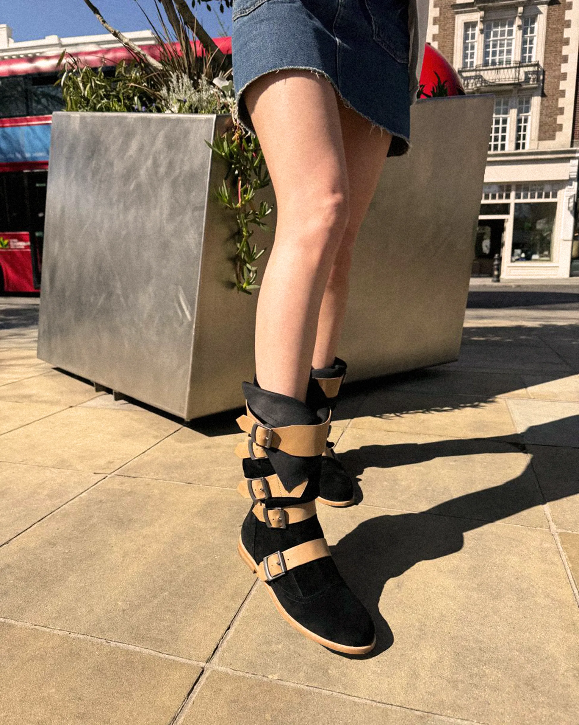 Vima Black Suede
