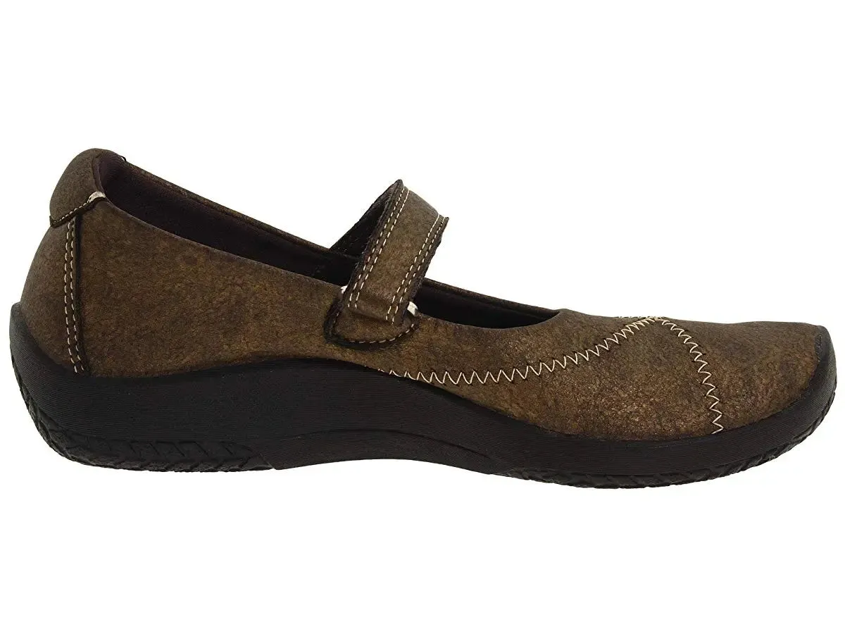 Womens Arcopedico L18  Classic Mary Jane with Flexible Comfort