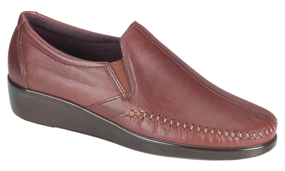 Womens SAS Dream  Sleek Leather Slip-On with Cushioning & Flexibility