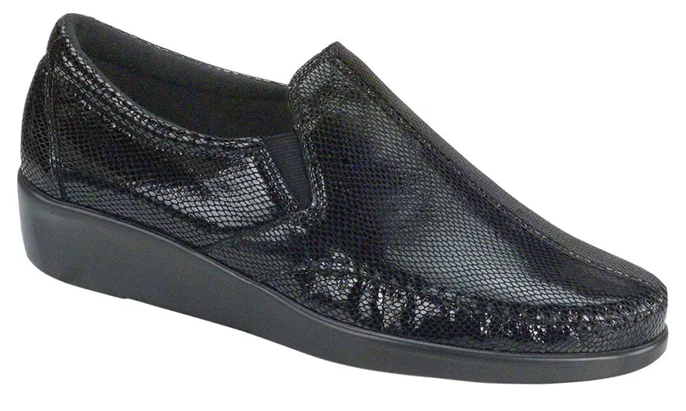 Womens SAS Dream  Sleek Leather Slip-On with Cushioning & Flexibility