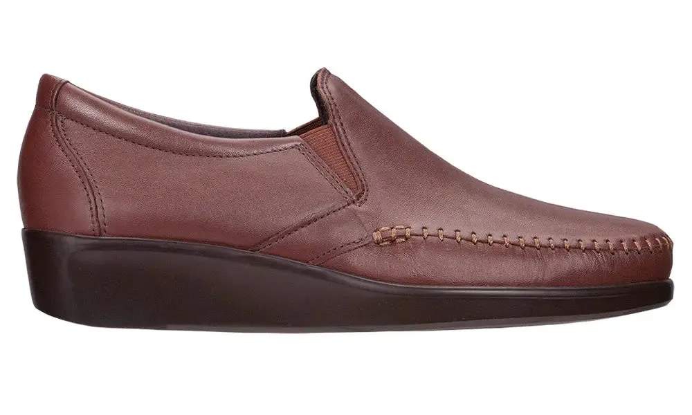 Womens SAS Dream  Sleek Leather Slip-On with Cushioning & Flexibility