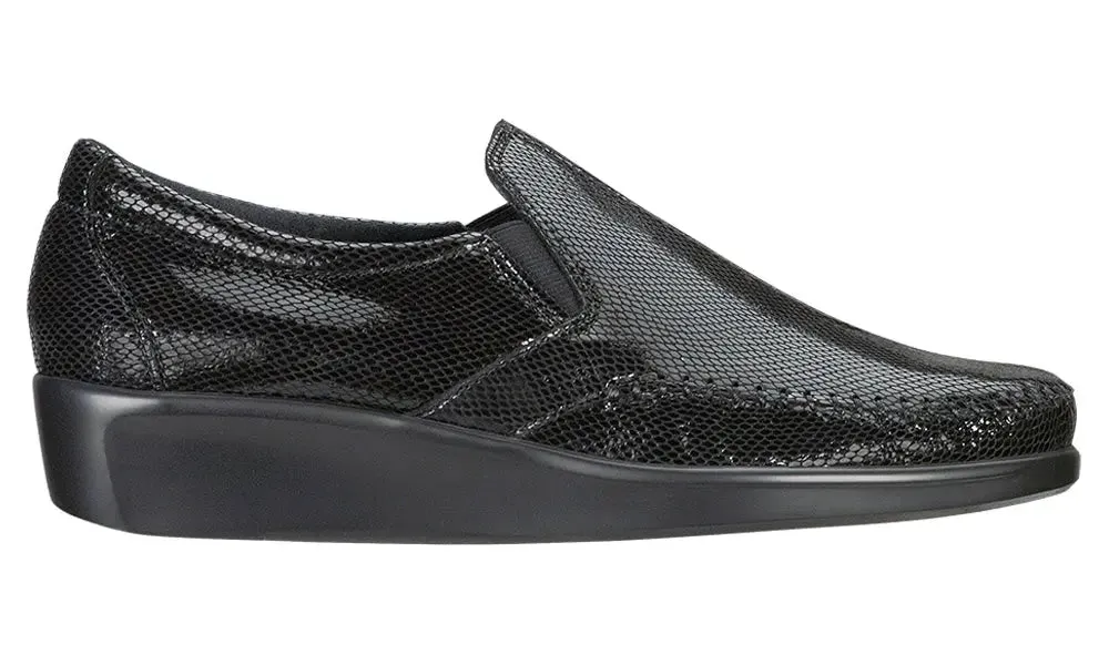 Womens SAS Dream  Sleek Leather Slip-On with Cushioning & Flexibility